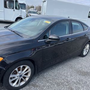 FORD FUSION SE - 2