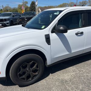 FORD MAVERICK XLT - 2