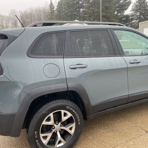 JEEP CHEROKEE TRAILHAWK - 9