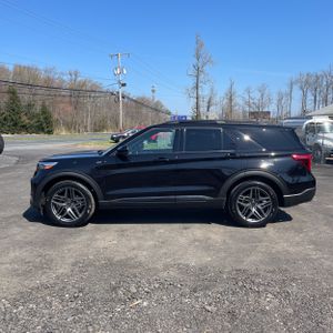 FORD EXPLORER ST-LINE - 3