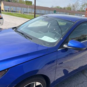 HYUNDAI ELANTRA HYBRID LIMITED - 2