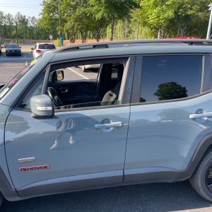 JEEP RENEGADE LATITUDE 75TH ANNIVERSARY - 4