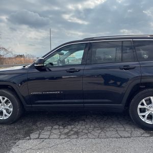 JEEP GRAND CHEROKEE LIMITED 4D SUV RWD - 4