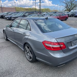 MERCEDES-BENZ E-CLASS - 5