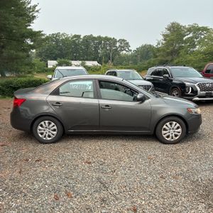 صورة 10 لـ 2013 KIA FORTE EX