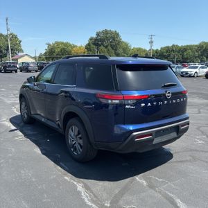 2025 Nissan PATHFINDER SV 照片 5