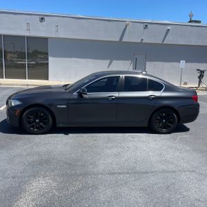 BMW 5 SERIES 528I - 3