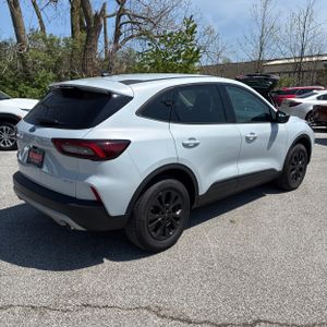 FORD ESCAPE ACTIVE - 8