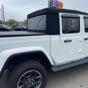 JEEP GLADIATOR OVERLAND - 9