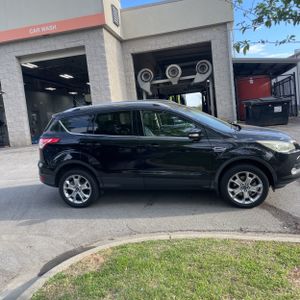 FORD ESCAPE TITANIUM - 10