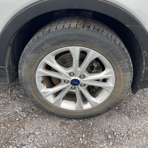 صورة مصغرة 20 لـ 2018 FORD ESCAPE SE
