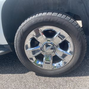 2015 Chevrolet TAHOE LT thumbnail 18
