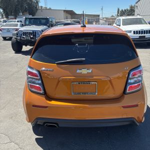 2017 Chevrolet SONIC LT AUTO 照片 7