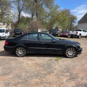 MERCEDES-BENZ E-CLASS - 10