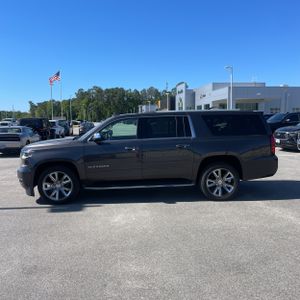 CHEVROLET SUBURBAN PREMIER - 3