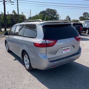 TOYOTA SIENNA - 5