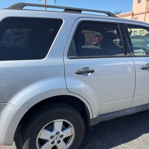 FORD ESCAPE XLT - 9