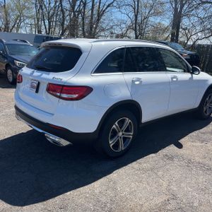 MERCEDES-BENZ GLC - 8