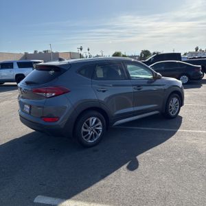 HYUNDAI TUCSON SEL - 8