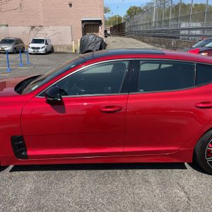 KIA STINGER GT-LINE - 4