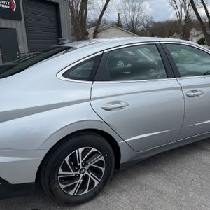 HYUNDAI SONATA HYBRID BLUE - 9