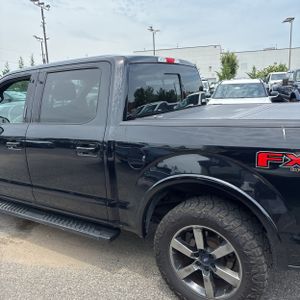 صورة 6 لـ 2017 FORD F-150 XLT