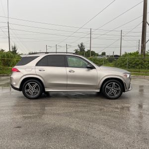 صورة 10 لـ 2020 Mercedes-BENZ GLE