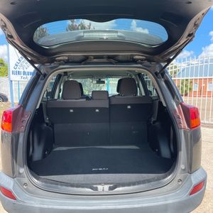 2015 Toyota RAV4 LE — фото 42