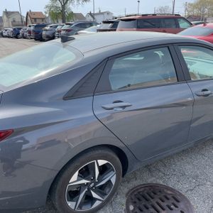 HYUNDAI ELANTRA SEL - 9