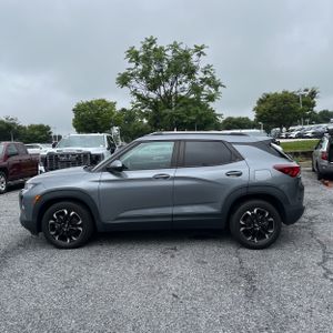 2021 Chevrolet TRAILBLAZER LT photo 3