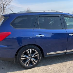 NISSAN PATHFINDER PLATINUM - 9