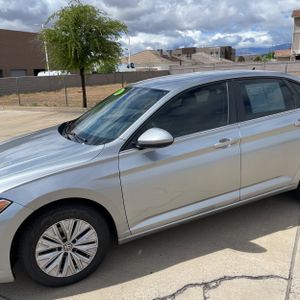 VOLKSWAGEN JETTA S - 2