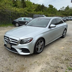 MERCEDES-BENZ E-CLASS - 1