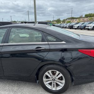 HYUNDAI SONATA GLS - 6