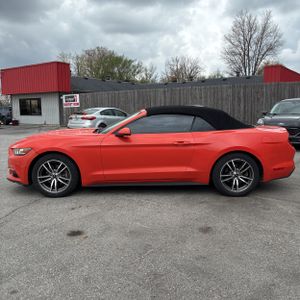 FORD MUSTANG ECOBOOST PREMIUM - 3