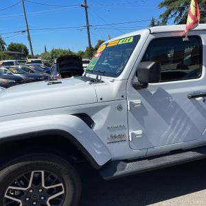JEEP WRANGLER SAHARA - 2