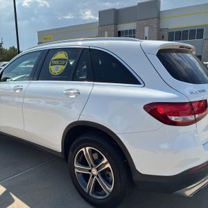 صورة 6 لـ 2017 Mercedes-BENZ GLC
