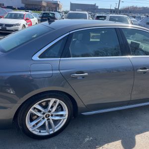 AUDI A4 PREMIUM PLUS S LINE - 9