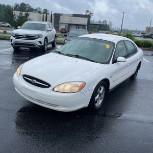 FORD TAURUS SE - 1