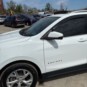 CHEVROLET EQUINOX LT - 2