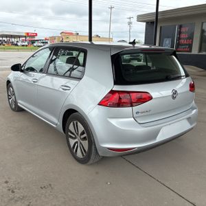 VOLKSWAGEN E-GOLF SE - 5