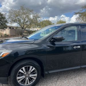 NISSAN PATHFINDER PLATINUM - 2