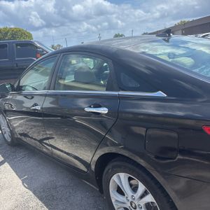 HYUNDAI SONATA LIMITED - 6