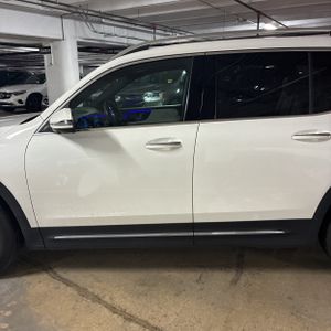 MERCEDES-BENZ GLB - 4