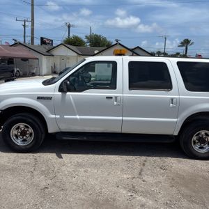 FORD EXCURSION XLT - 4