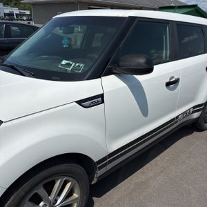 2017 KIA SOUL + — фото 2