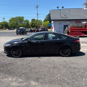 FORD FUSION SE - 3