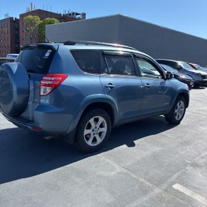 TOYOTA RAV4 - 10