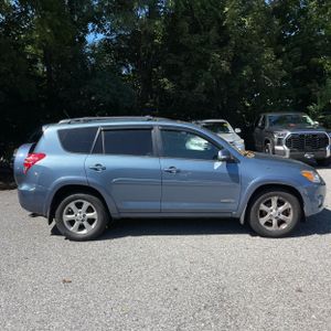 2010 Toyota RAV4 LIMITED — фото 10