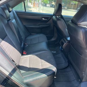 2017 Toyota CAMRY SE thumbnail 35